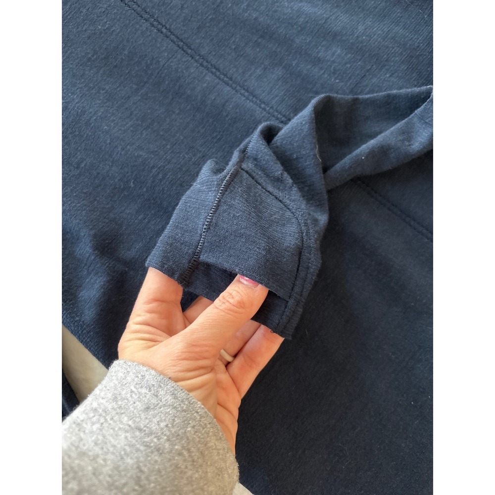 Athleta Ascent Seamless Top Navy Blue Wool Blend Long Sleeve Thumbholes Small - Picture 6 of 7